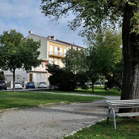 Paril Lägenhet